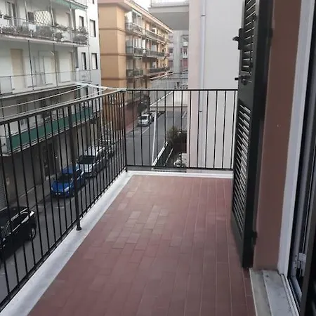 Luminoso E Accogliente A 4 Minuti Dalle Spiagge Apartment