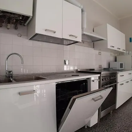 Apartment Luminoso E Accogliente A 4 Minuti Dalle Spiagge *